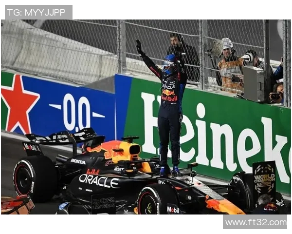 F1车手赛季表现解析及背后团队支持因素深度剖析